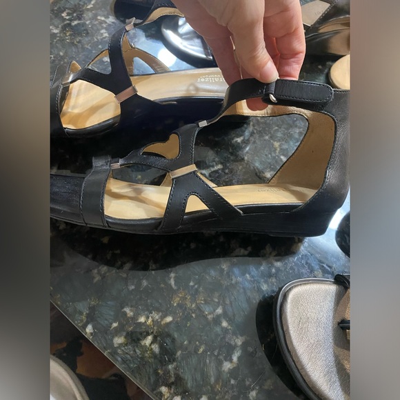 Sandal Dump! Pick whichever you like! Naturalizer & more! - Picture 10 of 11